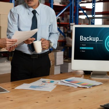 Care sunt provocările implementării unui sistem de securitate pentru lanțuri comerciale?